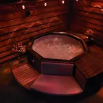 Bordeaux, Piscine Et Отель типа 