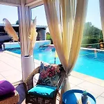 Bordeaux, Piscine Et