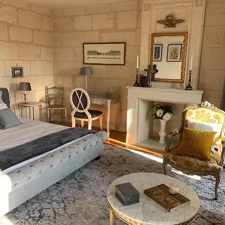 Bed & Breakfast Bordeaux, Piscine Et *