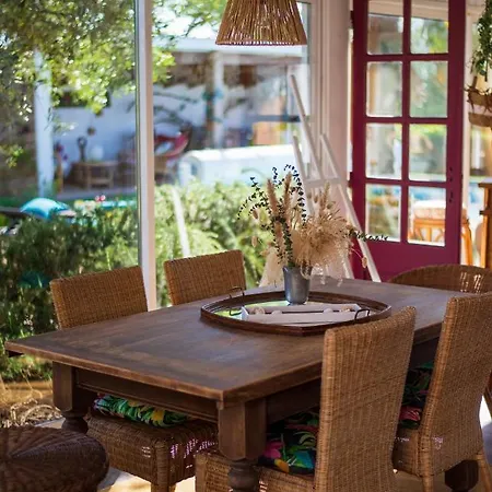 Bordeaux, Piscine Et Bed & Breakfast *