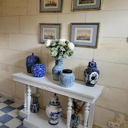 Bordeaux, Piscine Et Bed & Breakfast