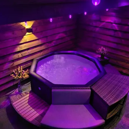 Bordeaux, Piscine Et Bed & Breakfast Lugon et l'Ile du Carney