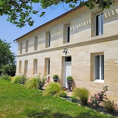 Nocleg ze śniadaniem Bordeaux, Piscine Et Lugon et l’Ile du Carney