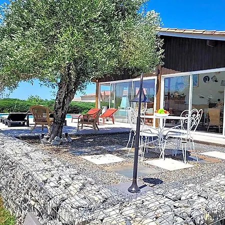 Nocleg ze śniadaniem Bordeaux, Piscine Et Lugon et l’Ile du Carney