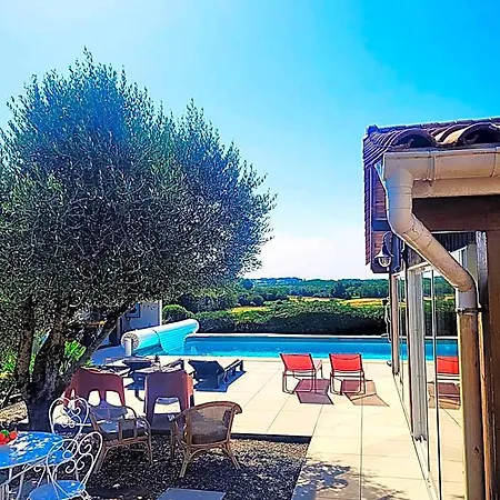 Bordeaux, Piscine Et Nocleg ze śniadaniem Lugon et l’Ile du Carney