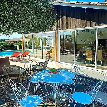 Nocleg ze śniadaniem Bordeaux, Piscine Et Lugon et l’Ile du Carney
