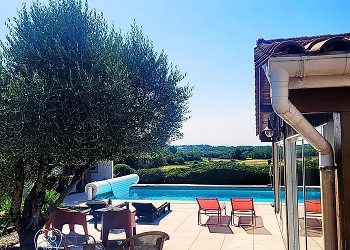 לינה וארוחת בוקר Bordeaux, Piscine Et