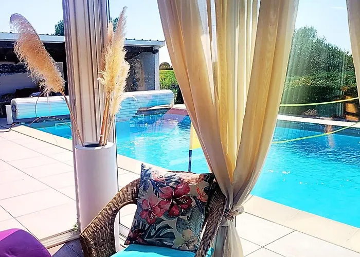 Bordeaux, Piscine Et